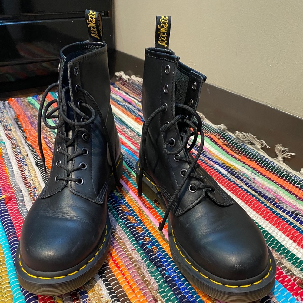 DR. MARTENS - Picture 1 of 7